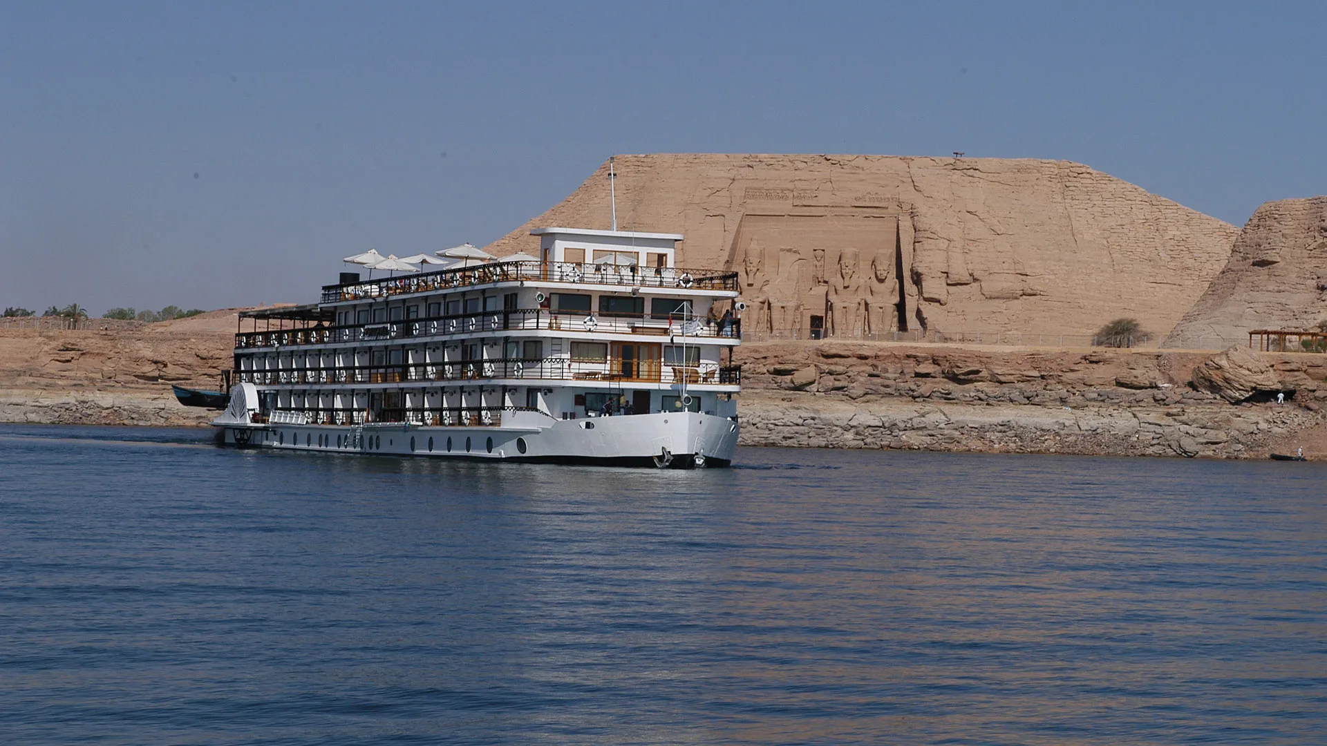 best Nile cruise Aswan to Luxor
