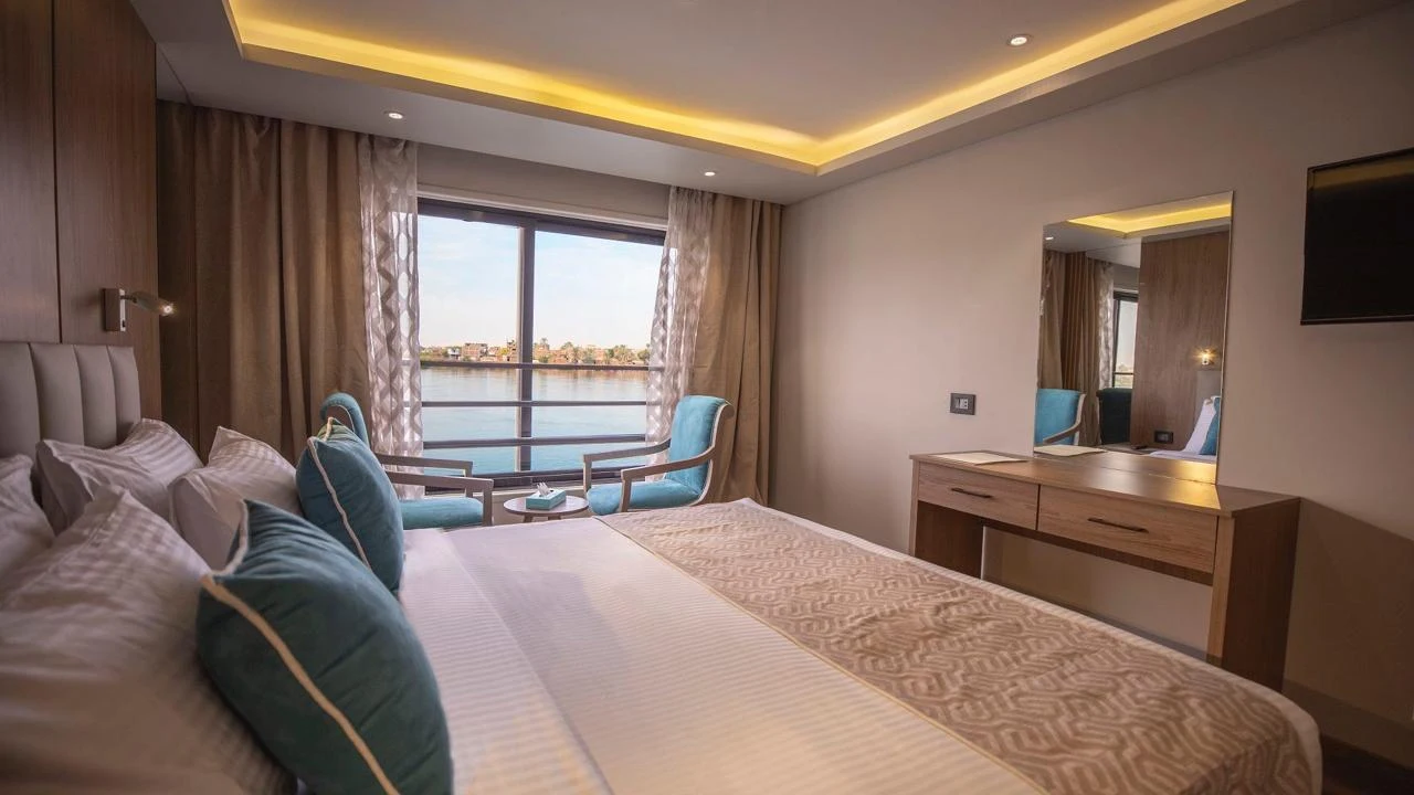 3-day-nile-cruise-cabin }}