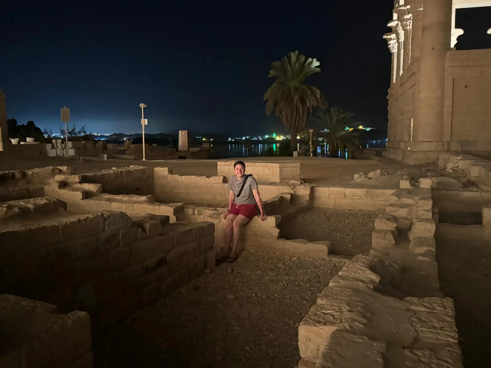 philae-temple }}