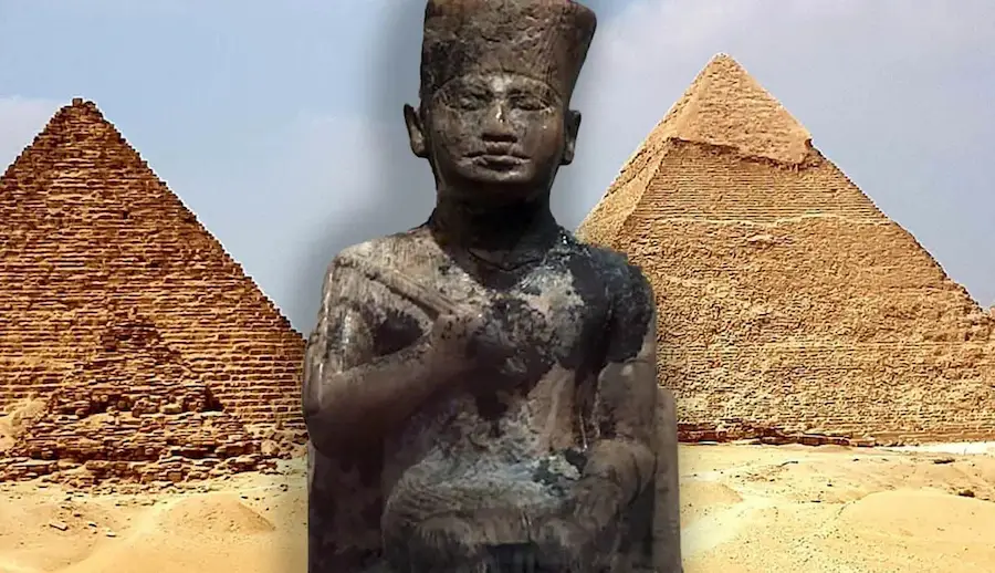 a-monument-to-pharaoh-khufu