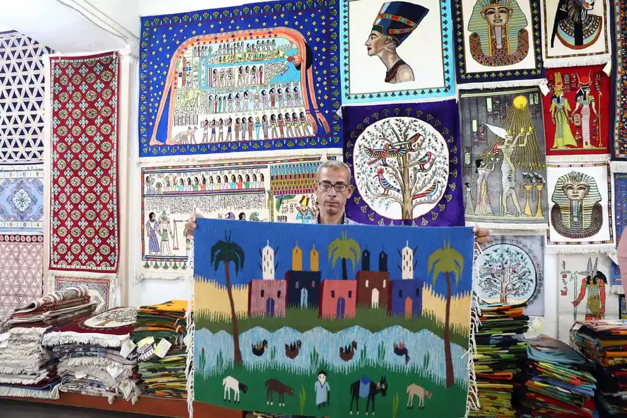 carpet-school-what-to-buy-in-egypt