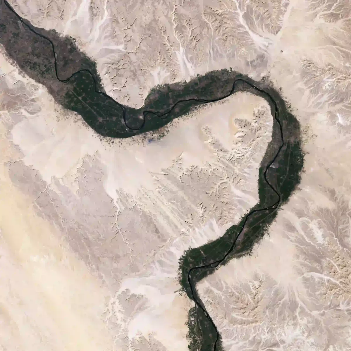 serpent-shape-of-the-nile